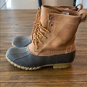 Boys Classic LL Bean Duck Boots Size 2
